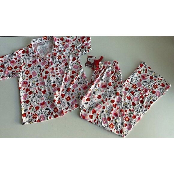 Peanuts SNOOPY Women’s Sz S Pajama PJ Set Short Sleeve Pants Valentines Red NEW - Picture 1 of 12